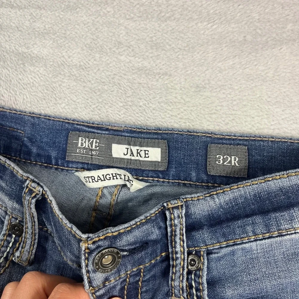 BKE Jake Straight Leg Jeans Men 32R Medium Wash Denim Blue Contrast Stitch 32x31